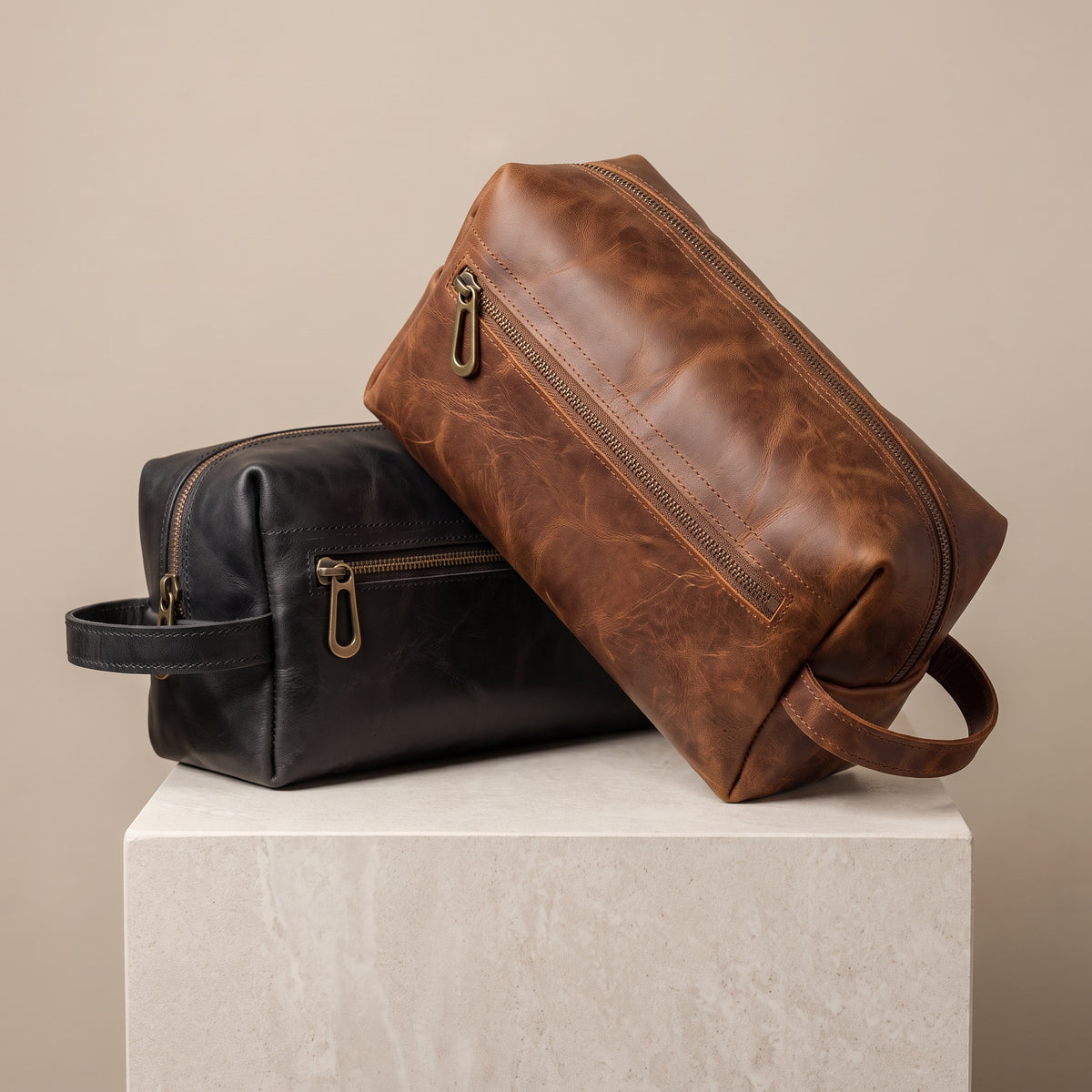 Neceser de Piel Pull-Up Color Miel – Dopp Kit Hecho a Mano
